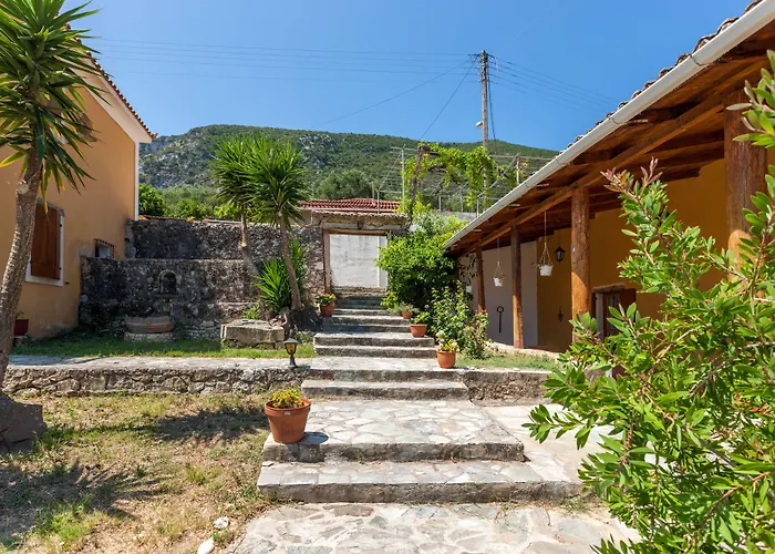 Archontiko Maisonettes 4*